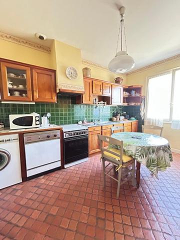 LIsle jourdain, maison de plain -pied T6 sur une parcelle de 1320mé