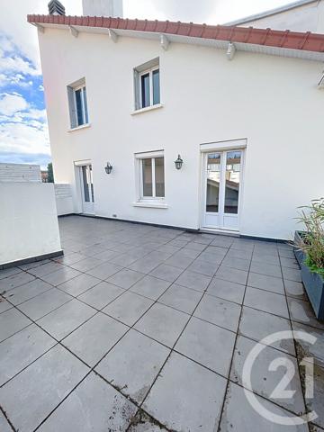 Appartement F4 à vendre  4 pièces - 129,60 m2 CLERMONT FERRAND - 63