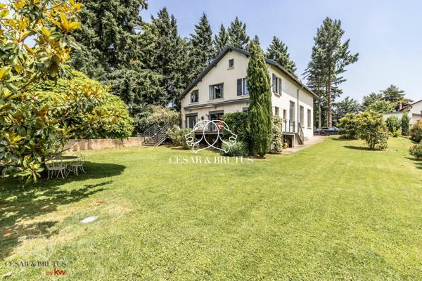 VENTE d’une Maison de famille 7 pièces (271,65 m²) à LIMONEST