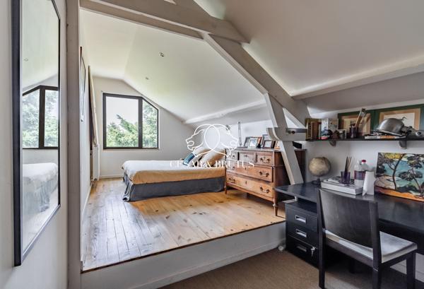 VENTE d’une Maison de famille 7 pièces (271,65 m²) à LIMONEST