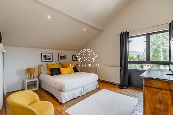 VENTE d’une Maison de famille 7 pièces (271,65 m²) à LIMONEST