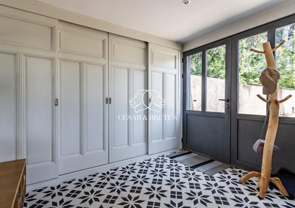 VENTE d’une Maison de famille 7 pièces (271,65 m²) à LIMONEST