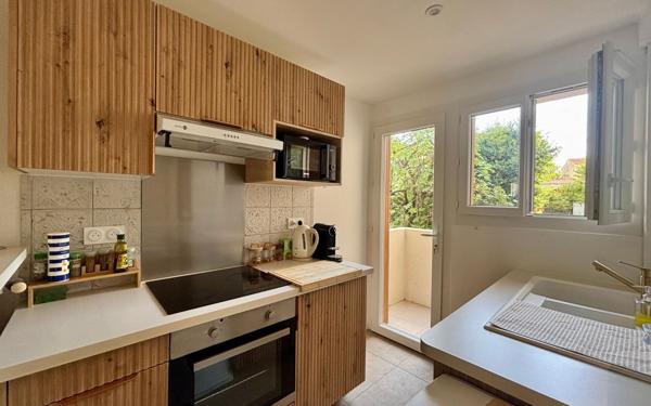 Appartement à vendre    3 pièces • 50 m2 Toulon