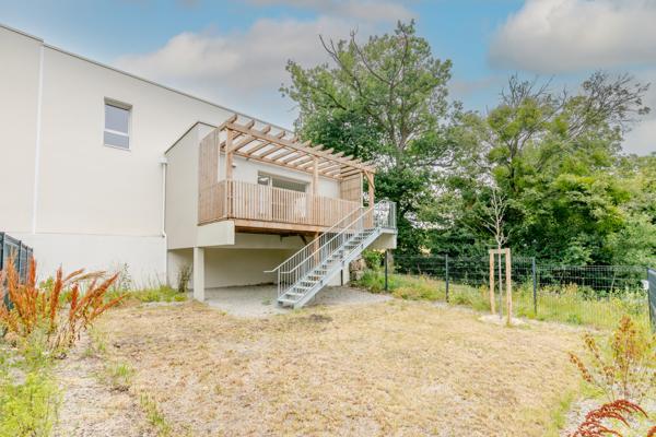 Maison avec jardin et garage