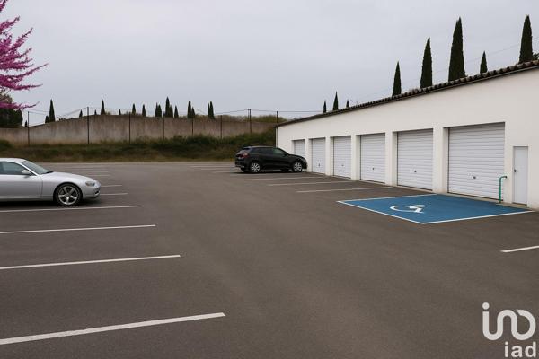 Hangar à vendre 3 471 m² Nîmes-Saint-Césaire