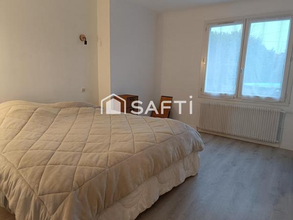 A JOSSE 8 minutes de St Vincent de Tyrosse ensemble immobilier composé de 2 maisons et d un appartement