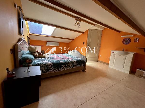 Maison 8 pièce(s) 6 chambre(s) 180 m²
