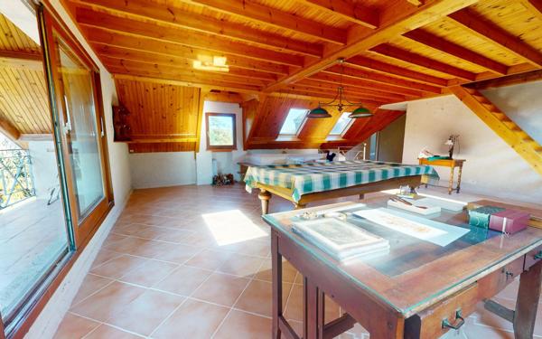 Maison à vendre    6 pièces •  Quettehou