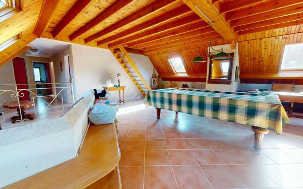 Maison à vendre    6 pièces •  Quettehou