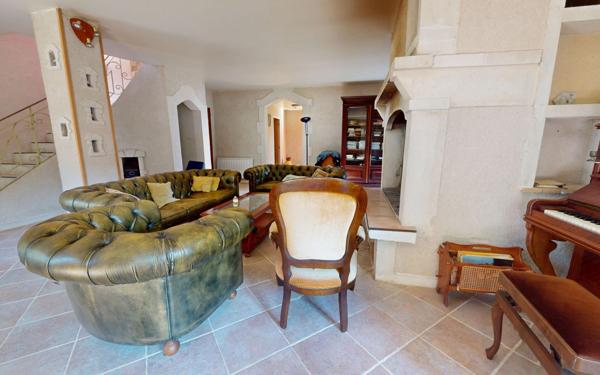 Maison à vendre    6 pièces •  Quettehou