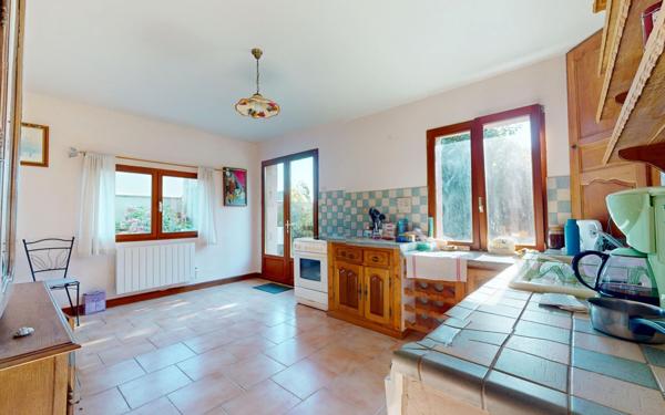 Maison à vendre    6 pièces •  Quettehou