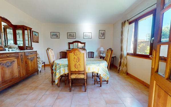 Maison à vendre    6 pièces •  Quettehou