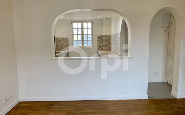 Appartement à louer    3 pièces •  Soissons