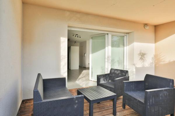 T2 avec grande terrasse sud
