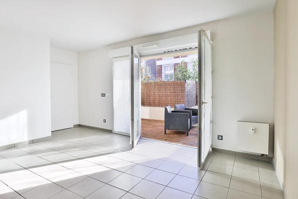 T2 avec grande terrasse sud