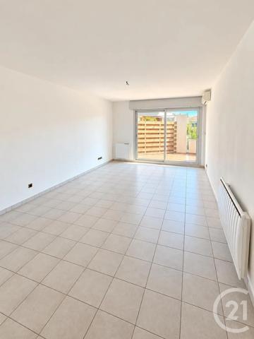Appartement à vendre  3 pièces - 60,77 m 2   MARTIGUES  - 13