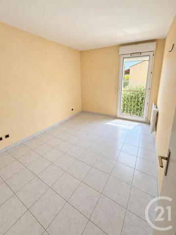 Appartement à vendre  3 pièces - 60,77 m 2   MARTIGUES  - 13