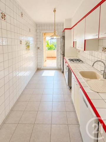 Appartement à vendre  3 pièces - 60,77 m 2   MARTIGUES  - 13