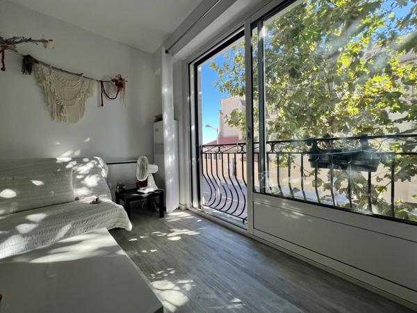 EXCLUSIVITE - PORT LA NOUVELLE - Appartement lumineux T2 de 37m2 rénové au coeur du village - DPE C