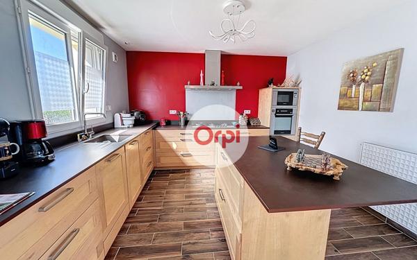 Maison à vendre    5 pièces •  Saint-Barnabé