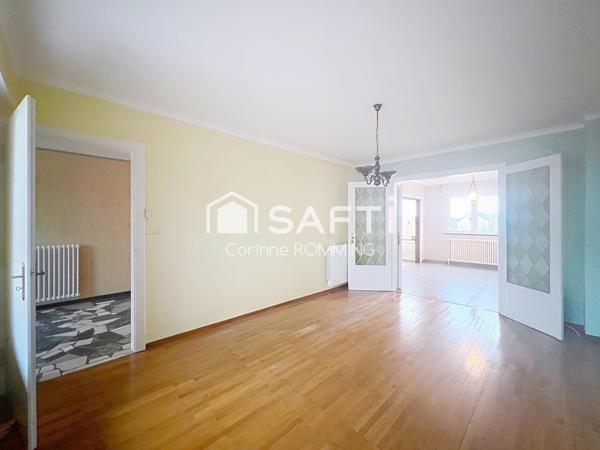 Maison individuelle avec 4 chambres sur terrain de 7,5 ares