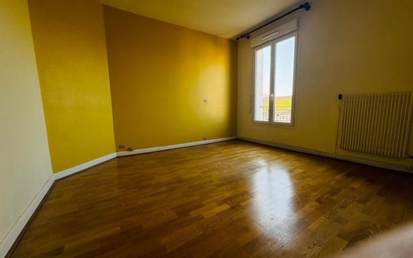 Appartement à vendre    3 pièces • 73,69 m2 Le Perreux-sur-Marne