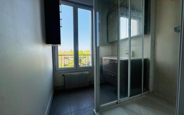 Appartement à vendre    3 pièces • 73,69 m2 Le Perreux-sur-Marne