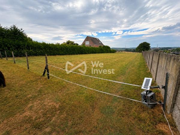 Terrain avec 700 m² constructibles et plus d’1 hectare de pâture – Idéal chevaux