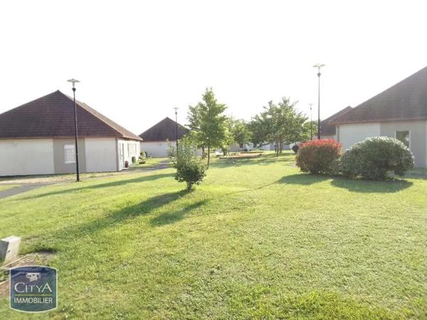 Appartement à louer 2 pièces 41.15m² Herry (18140)