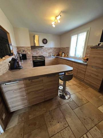 Maison Thiviers 5 pièce(s) 115 m2