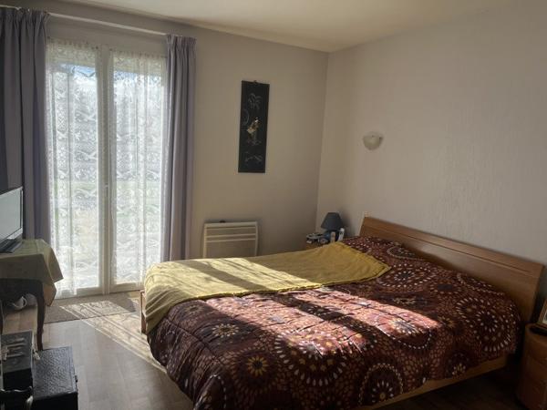 Maison à vendre |  Saint-Pierre-d'Eyraud |  6 pièces | 145 m²