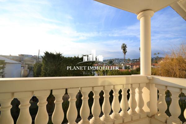 GOLFE JUAN 2 PIECES LOUE PROCHE PLAGE