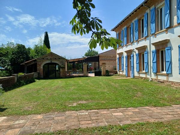 MURS et FDC à vendre proche de ALBI (81) HOTEL BUREAU