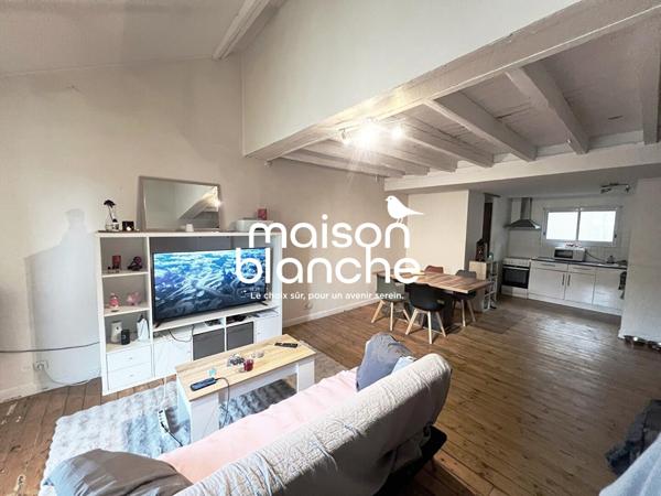 Immeuble de rapport  -  7 pièces -  200 m²