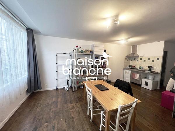 Immeuble de rapport  -  7 pièces -  200 m²