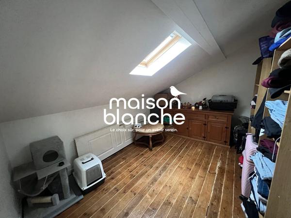 Immeuble de rapport  -  7 pièces -  200 m²