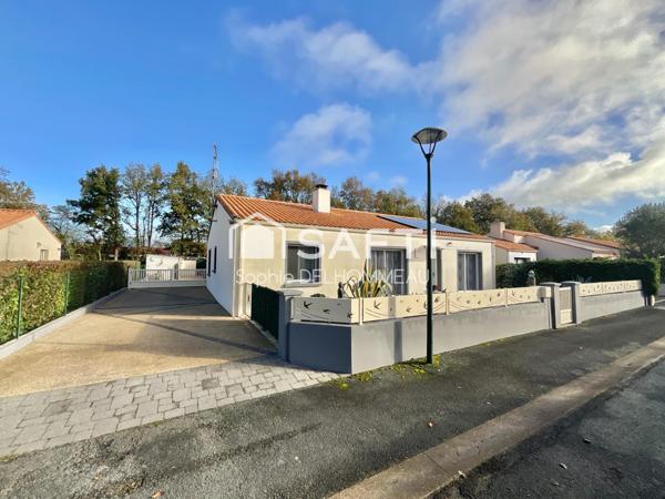 Maison plain-pied 3 chambres terrain clos paysagé