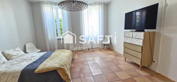 Grande maison lumineuse au coeur de la Teste, avec 2 belles terrasses et piscine chauffée