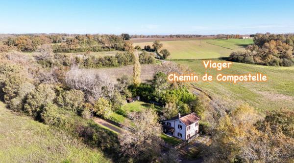 MAISON DE CARACTERE CHEMIN DE SAINT JACQUES DE COMPOSTELLE