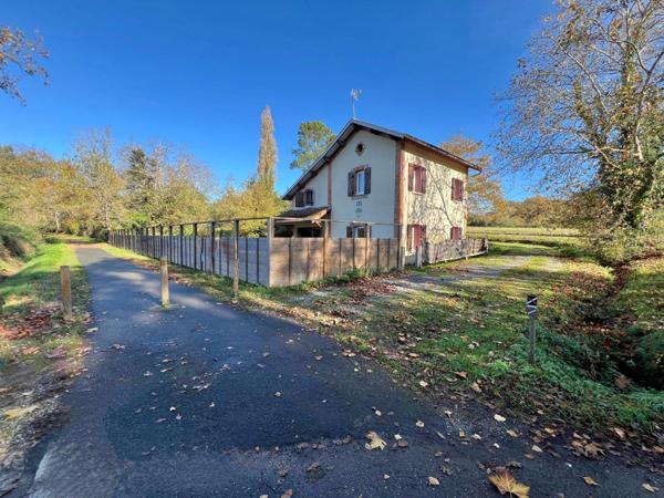 MAISON DE CARACTERE CHEMIN DE SAINT JACQUES DE COMPOSTELLE