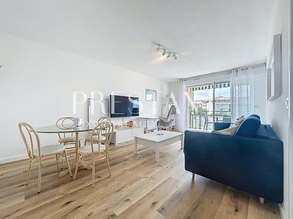 Biarrtiz centre-Appartement, 2 pièces avec terrasse calme et lumineux, BIARRITZ