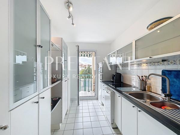 Biarrtiz centre-Appartement, 2 pièces avec terrasse calme et lumineux, BIARRITZ