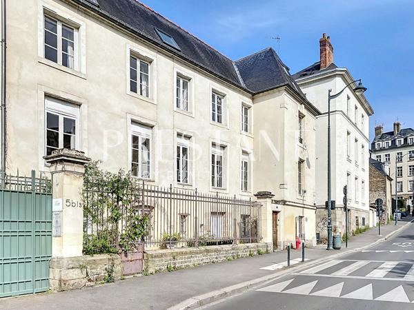 Hôtel particulier de charme à vendre – Centre-ville de Rennes – Possibilité Bureaux – Professions libérales, RENNES