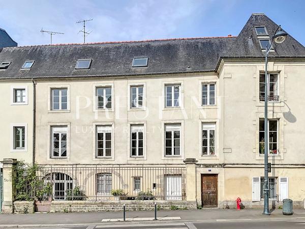 Hôtel particulier de charme à vendre – Centre-ville de Rennes – Possibilité Bureaux – Professions libérales, RENNES
