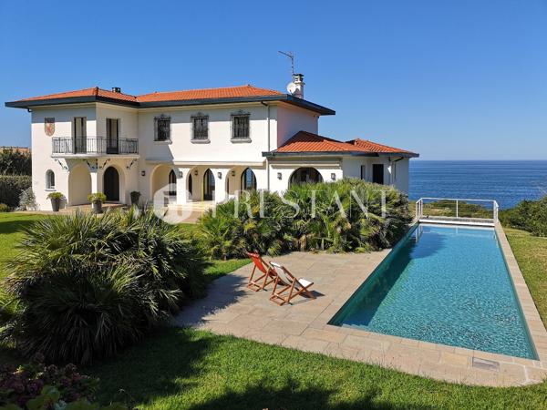 LANTXURDA – MAISON D’EXCEPTION A LOUER AVEC VUE MER PISCINE TENNIS PLAGE A PIED – 15 personnes, SAINT JEAN DE LUZ