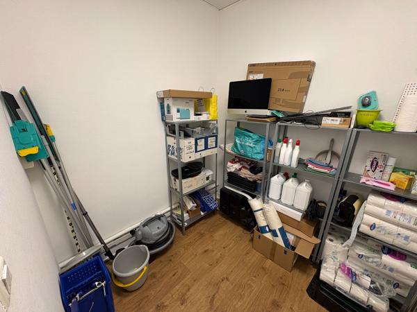 Locaux tertiaires rénovés - 190 m2 à vendre en Hyper Centre proche Place du Martroi