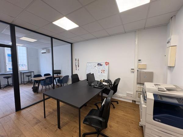 Locaux tertiaires rénovés - 190 m2 à vendre en Hyper Centre proche Place du Martroi