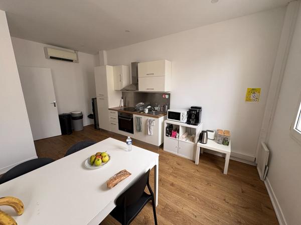 Locaux tertiaires rénovés - 190 m2 à vendre en Hyper Centre proche Place du Martroi