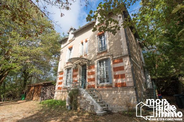 Vaste maison de charme sur parc de 1,1 hectares