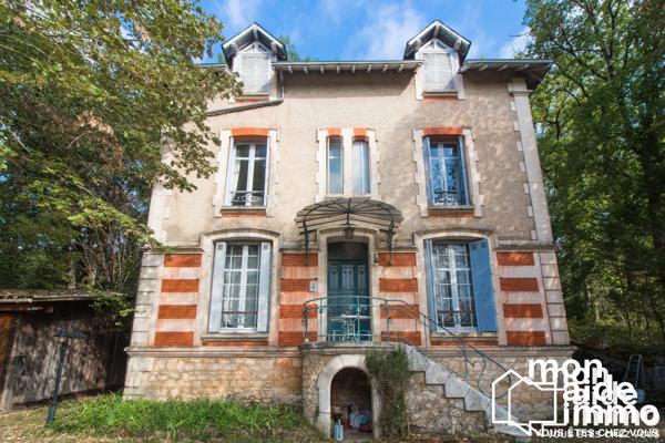 Vaste maison de charme sur parc de 1,1 hectares